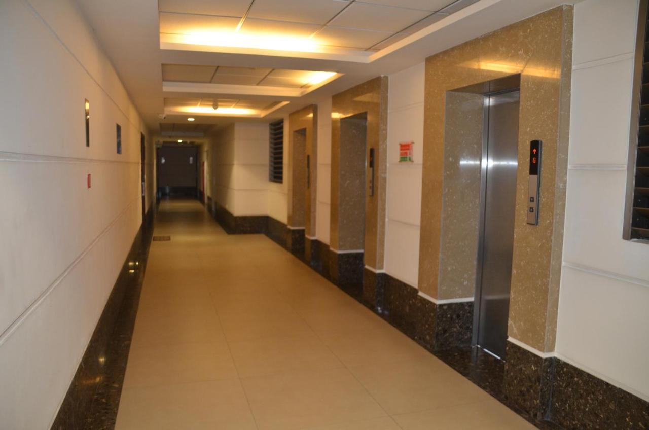 Ferienwohnung Atrium - Iconic Sri Jayewardenepura Kotte Exterior foto