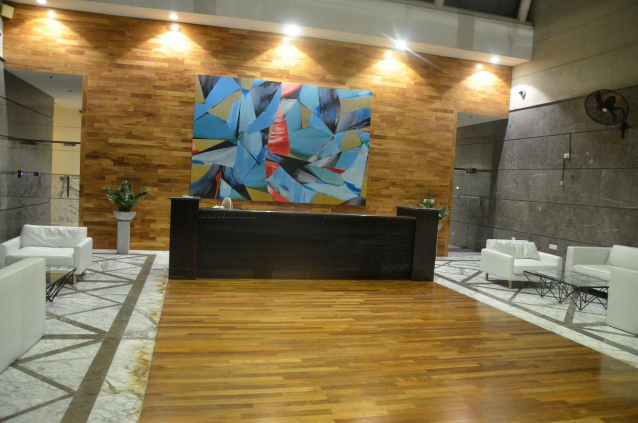 Ferienwohnung Atrium - Iconic Sri Jayewardenepura Kotte Exterior foto